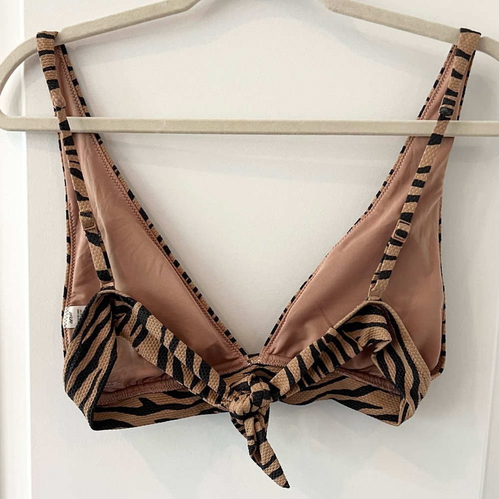 Aerie Tiger Stripe Triangle Bikini Top | Size Medium - Picture 4 of 7